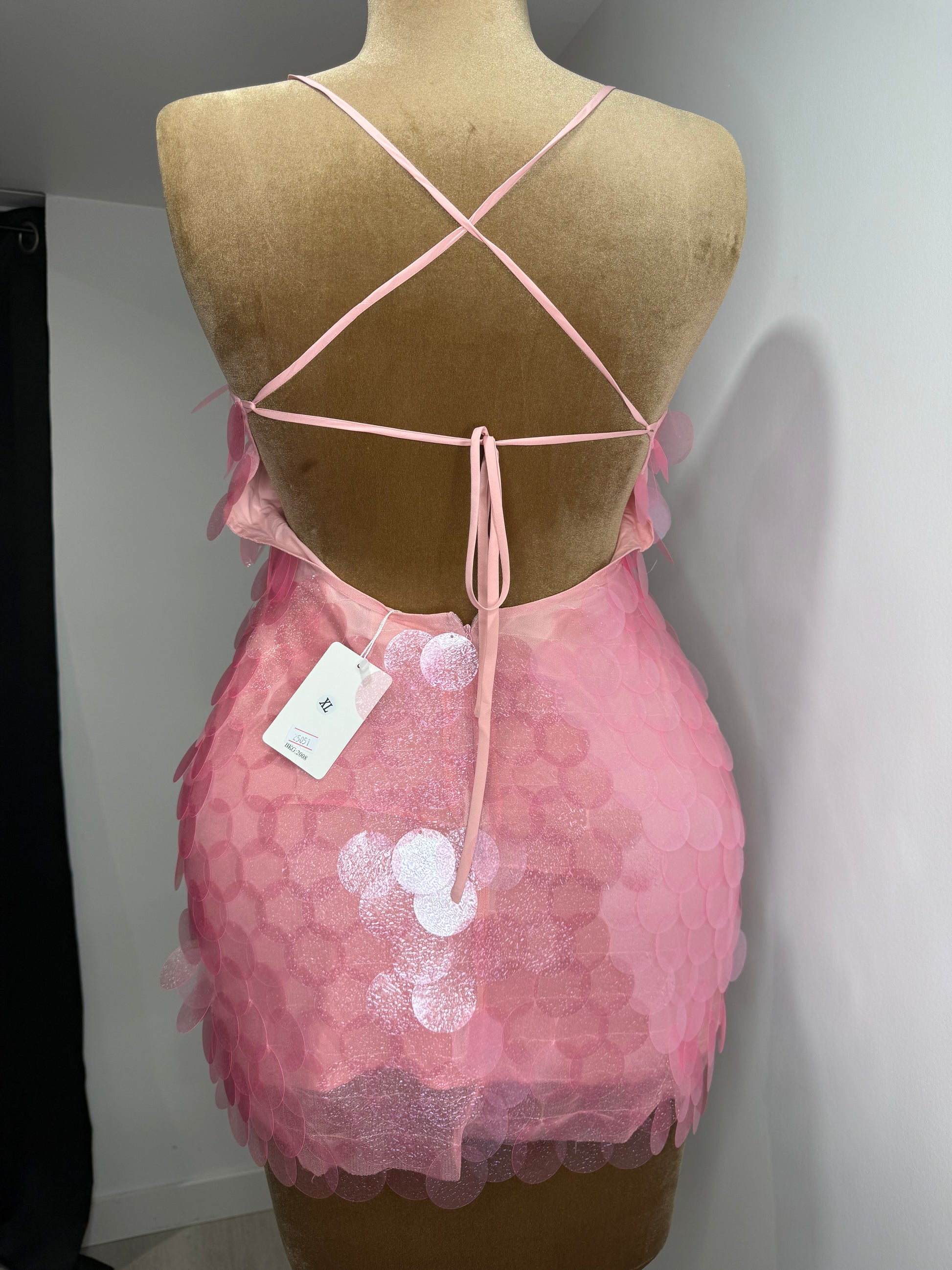Backless sequence dress