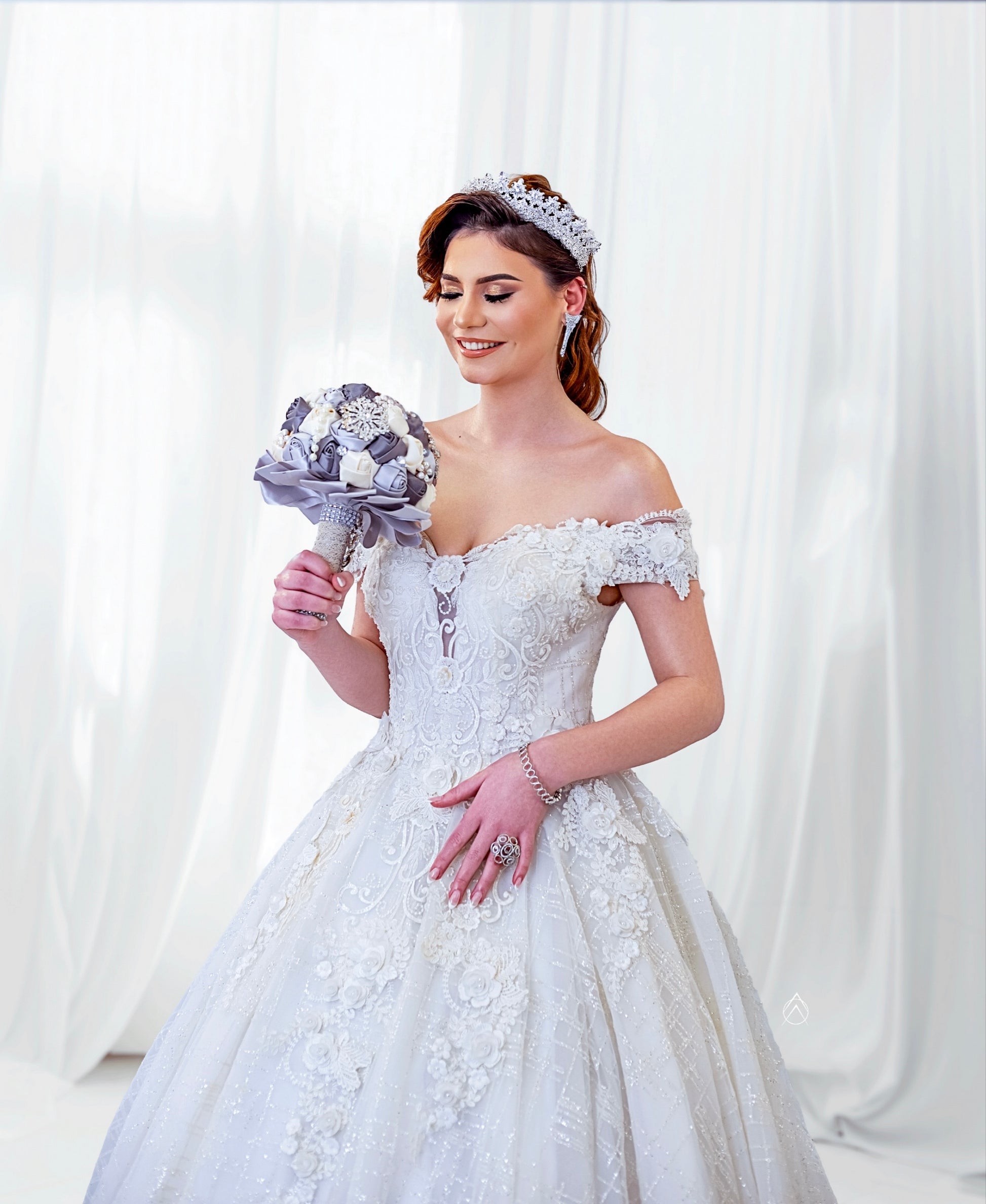 LACE WEDDING GOWN WITH OFF SHOULDER IN BALL DRESS