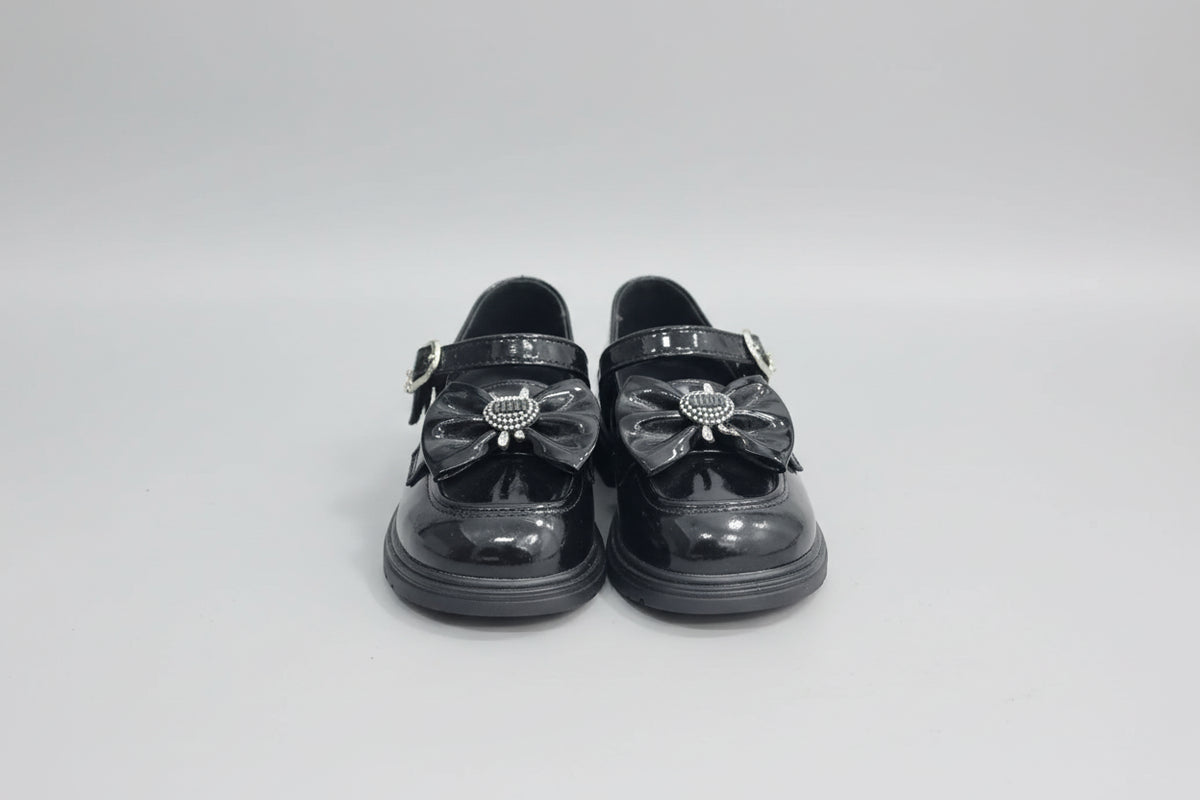 Mini 006 Kids Outfit – kids fashion piece from Minietco, view 3 of 5