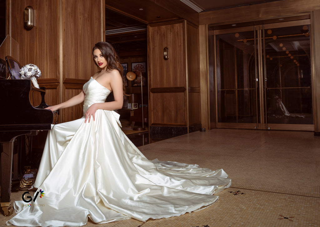 Lora wedding dress