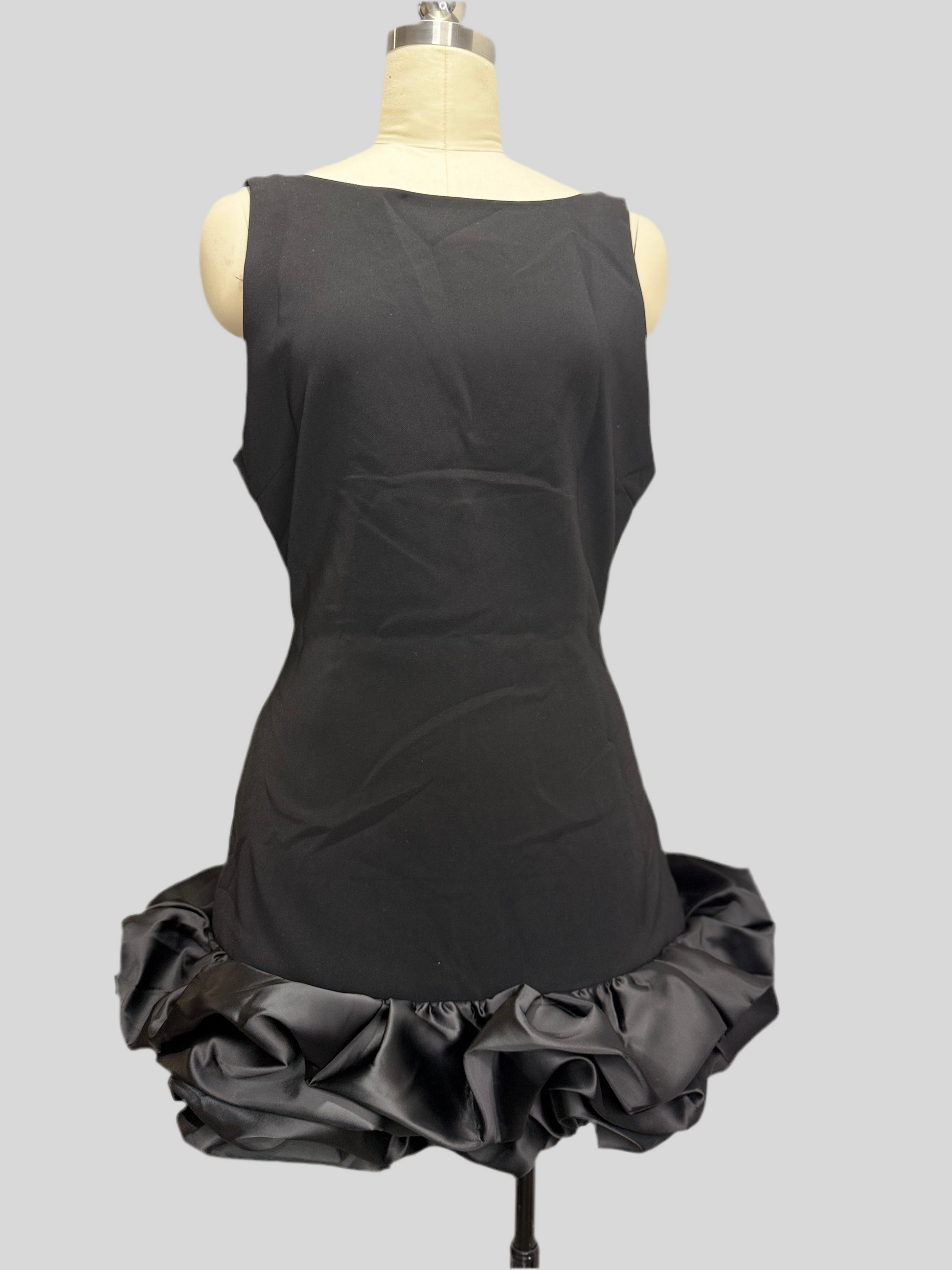 Puffy details Short dinner dress