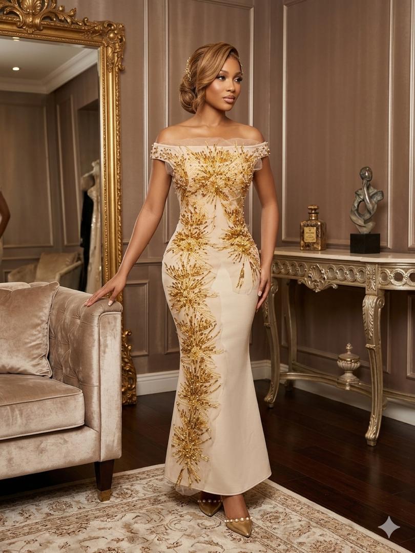 GOLDEN DRESS WITH PARTY ELEGANT DETAILS