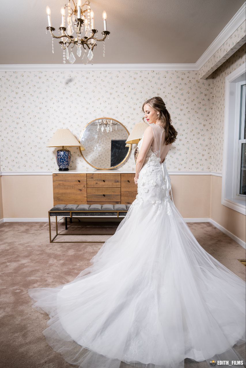 WEDDING DRESS image 3