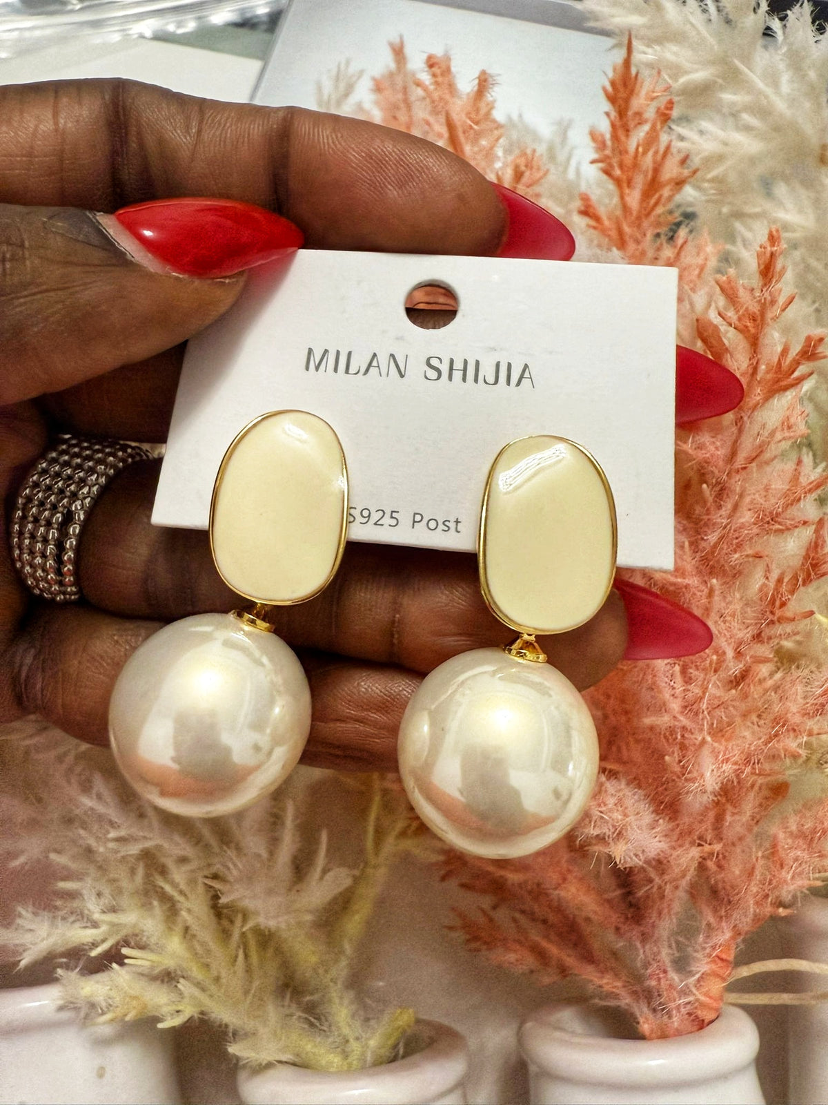 Glossy cream pearl drop earrings – Pearl Drop Earrings by House of TML