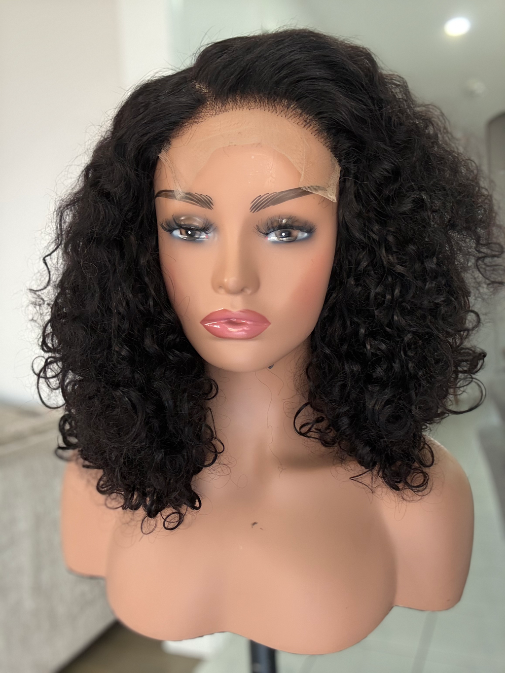 CURLY BOB WIG