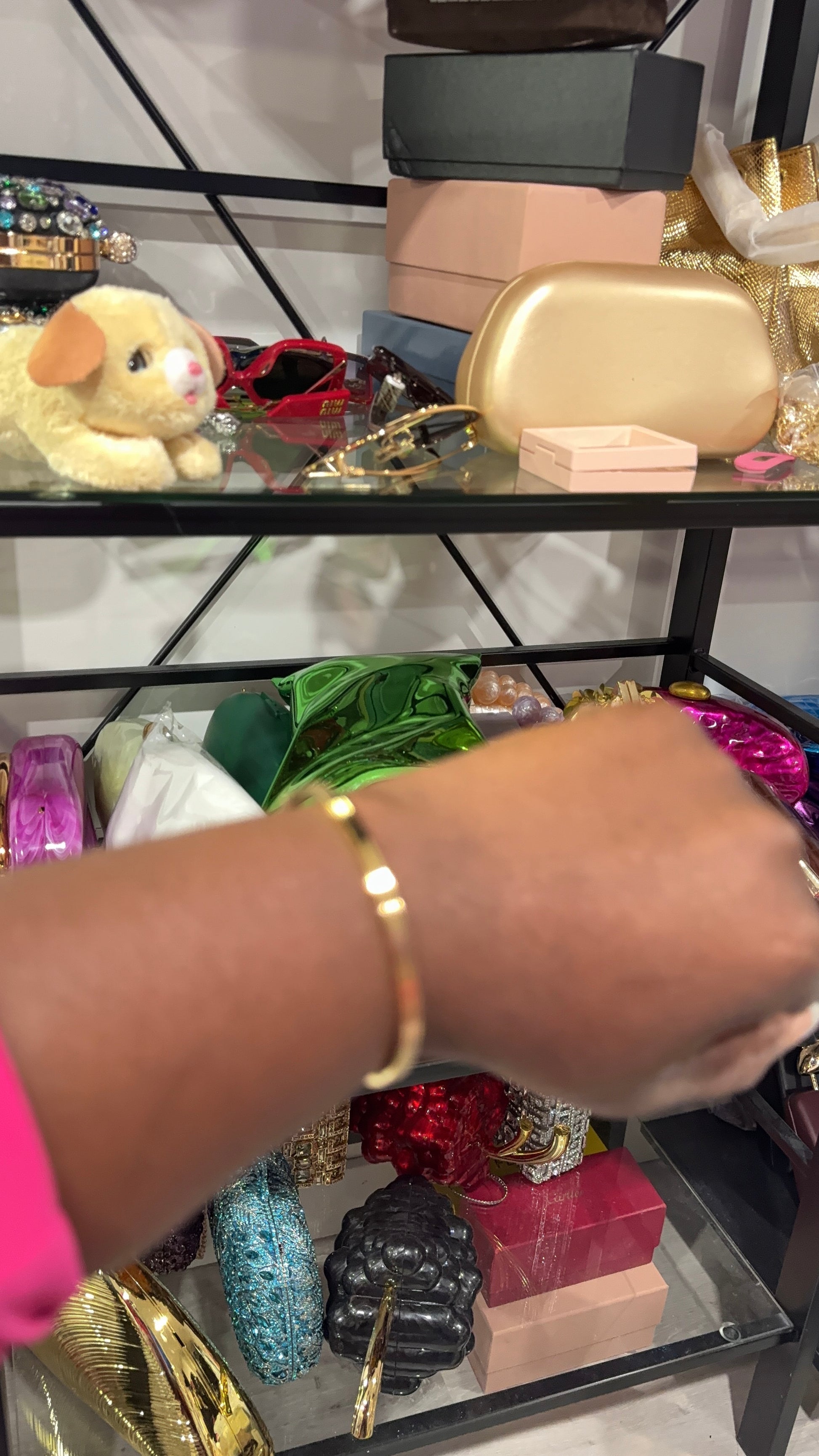 MINIMAL GOLD BANGLE