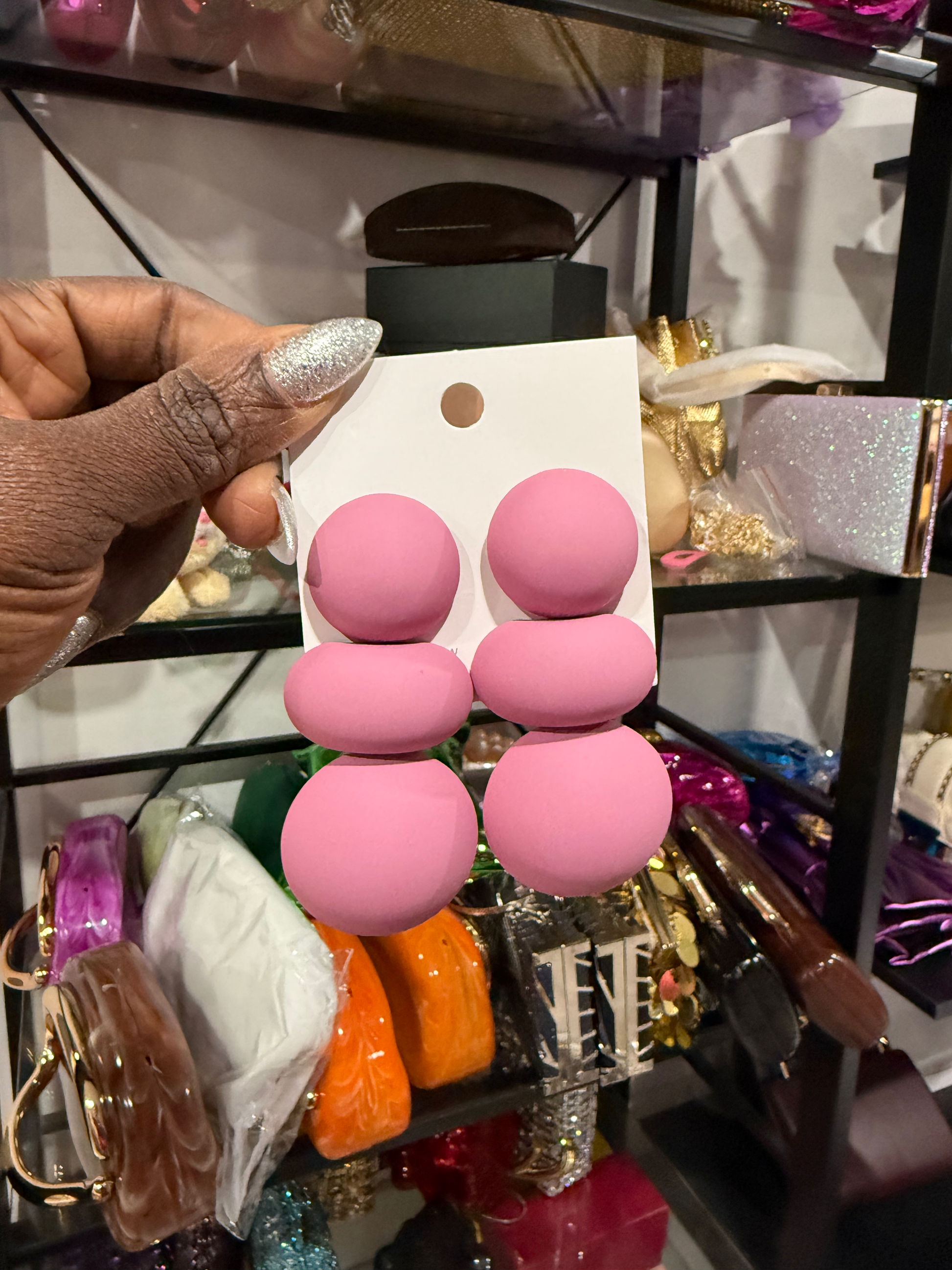 BLUSH POP EARRINGS.
