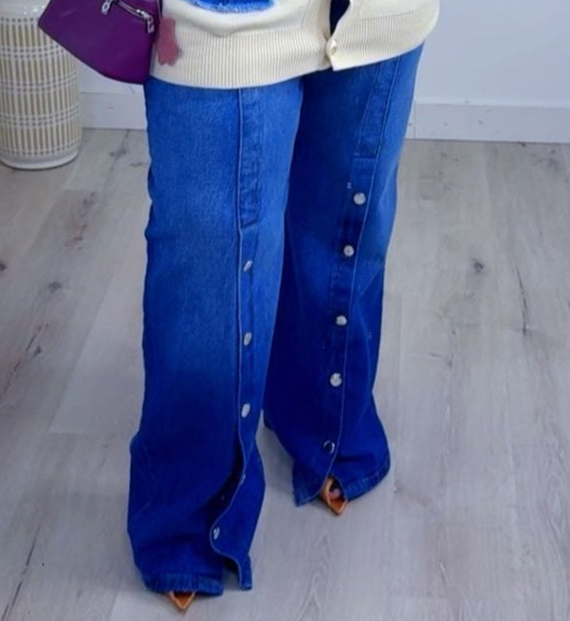 Coastal Chic Ensemble (Top & Jeans)