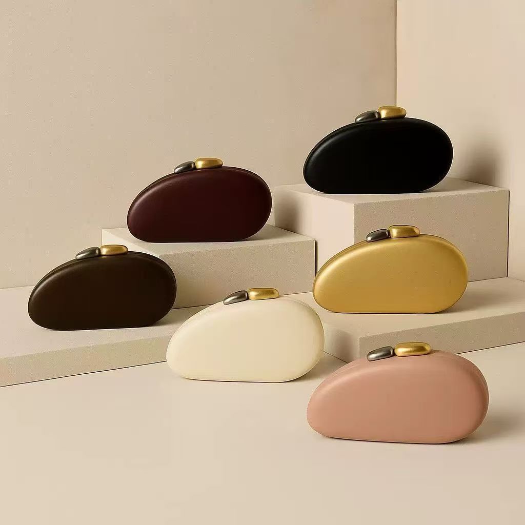 Pebble Luxe Clutch
