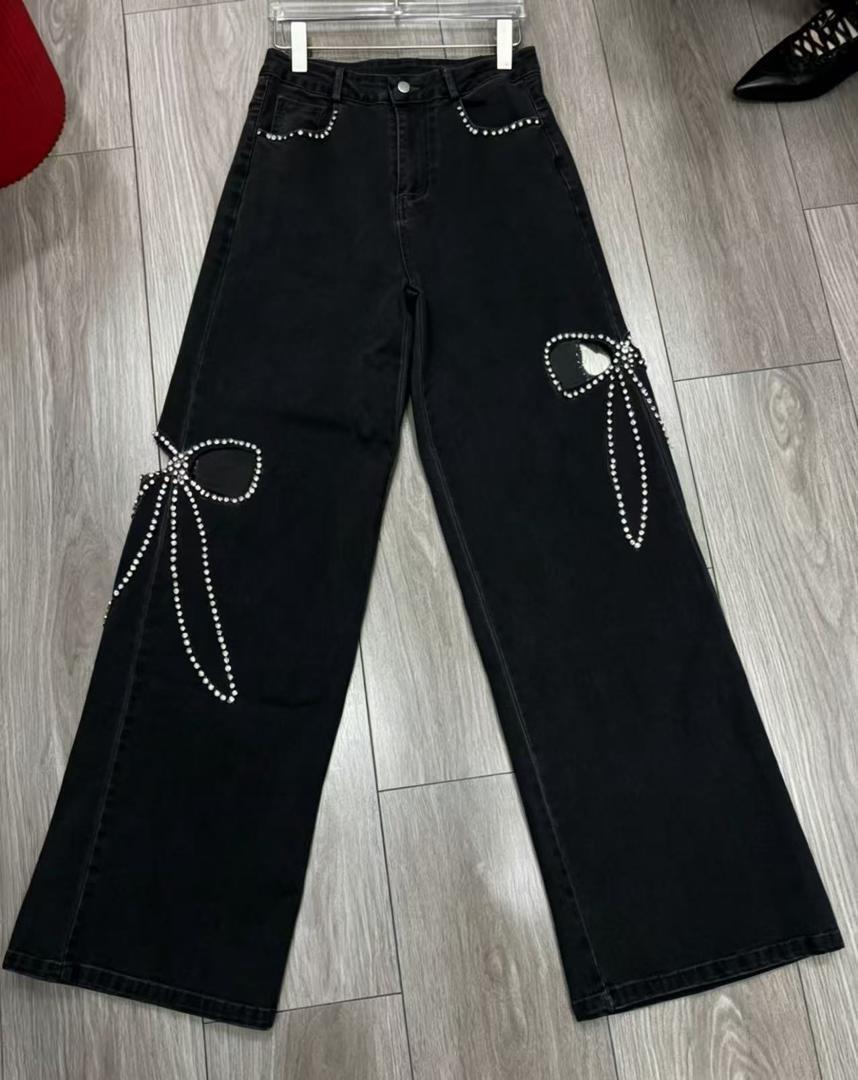 BOW DETAILED JEAN