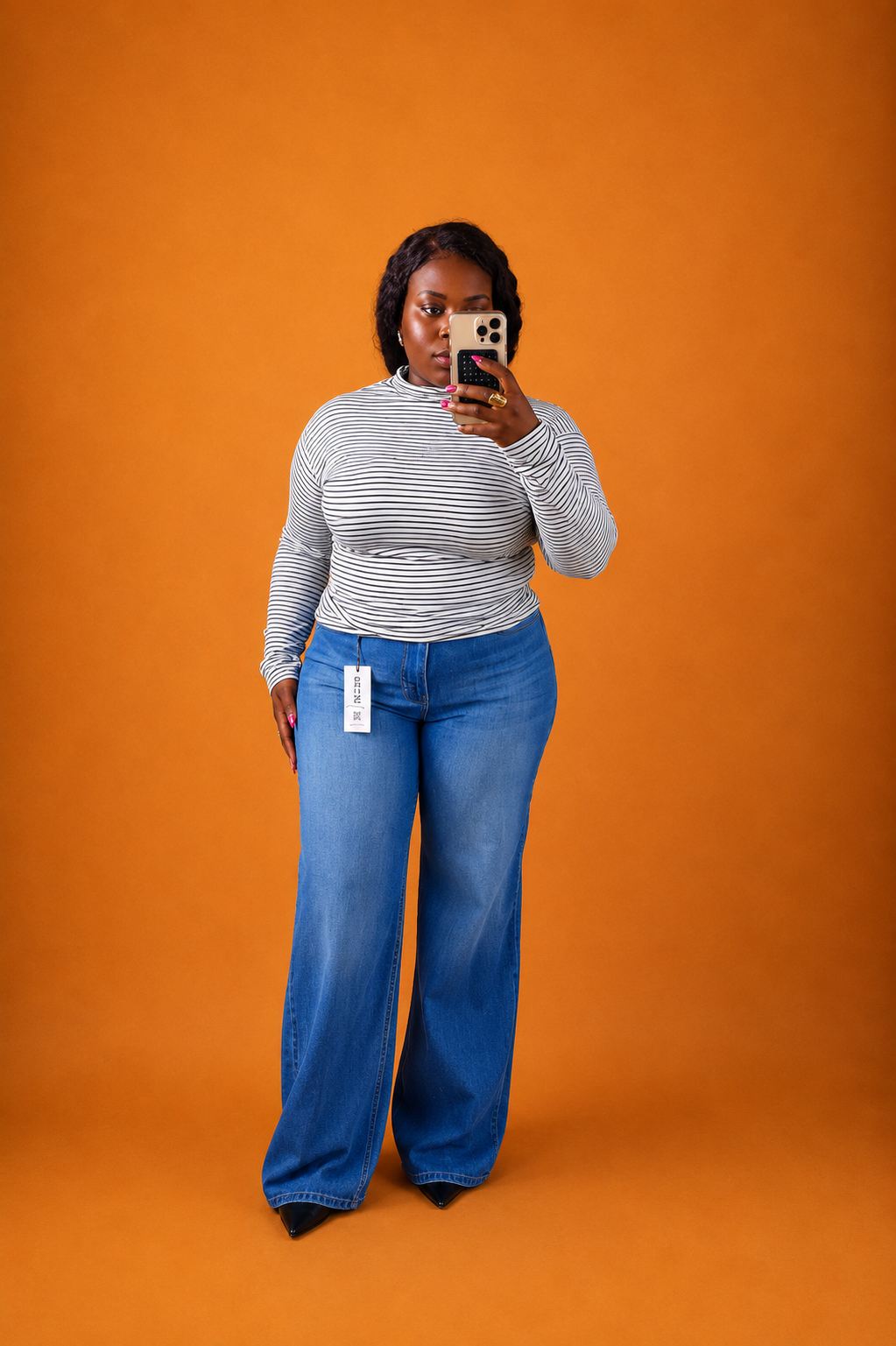 STRAIGHT JEANS