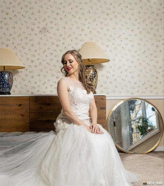 WEDDING DRESS image 0